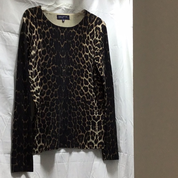 Jones New York Top - Picture 2 of 2